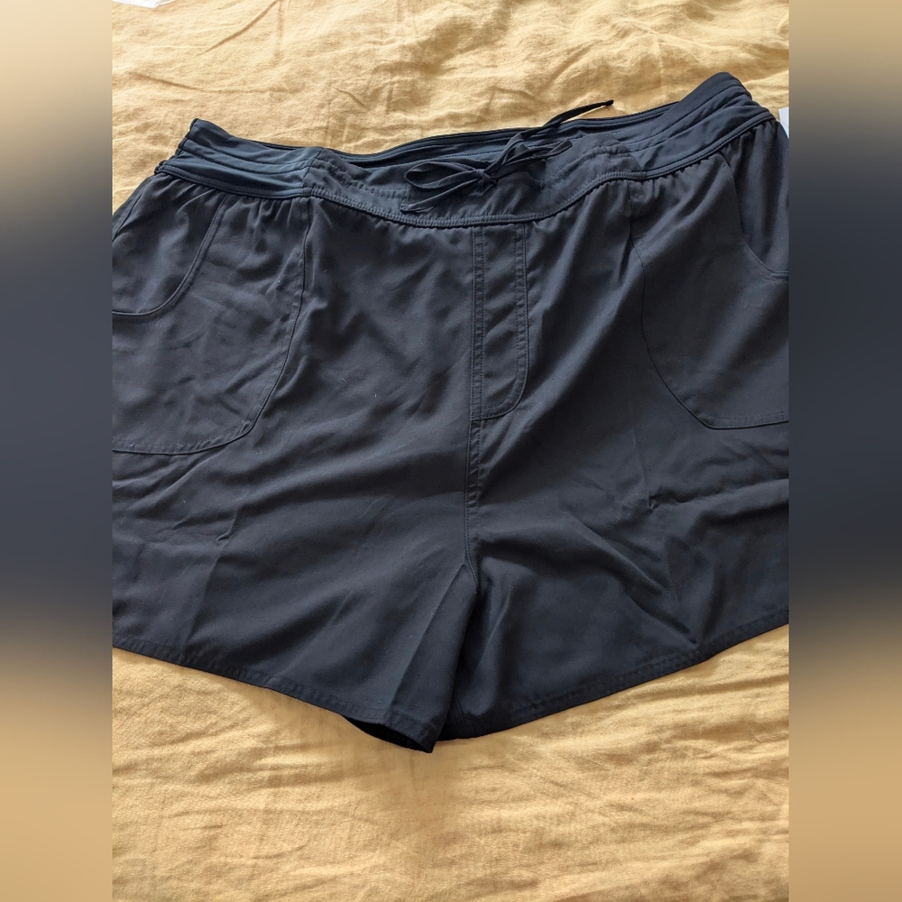 NWT Croft & Barrow Comfort Drawstring Shorts, Womens 2 XL, Black Tummy Control - Picture 10 of 12